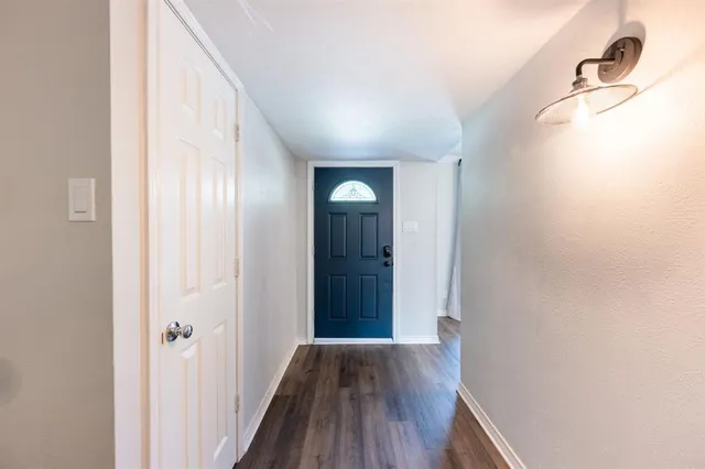 $300,000 | 9210 Linda Vista Drive, Rowlett, TX 75088