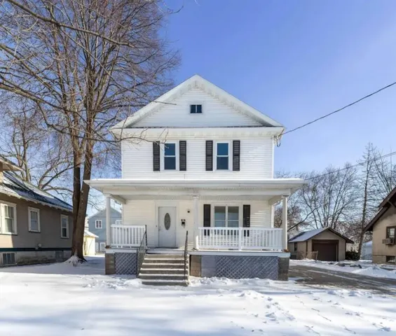 $239,900 | 630 Jackson Street, Oshkosh, WI 54901