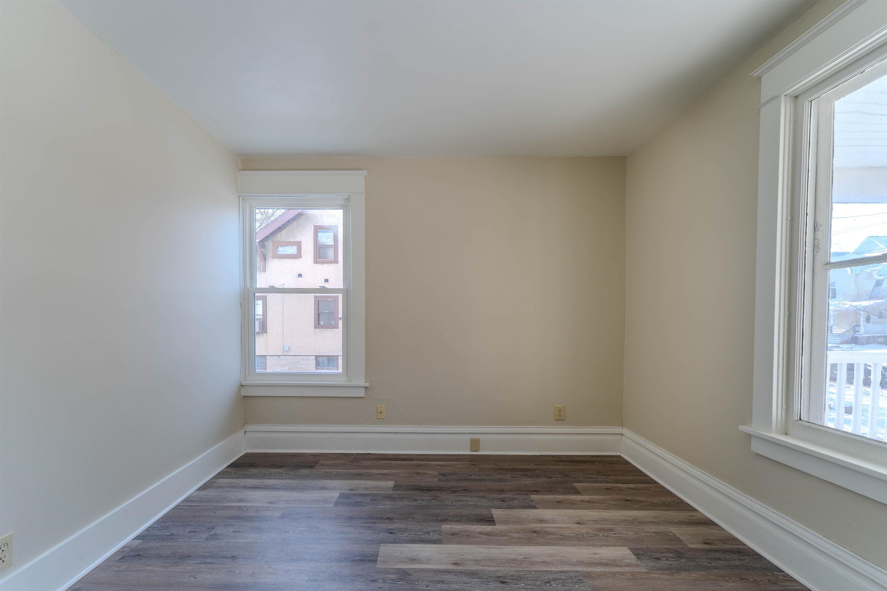 630 Jackson Street Oshkosh, WI 54901 - Photo 12 of 35