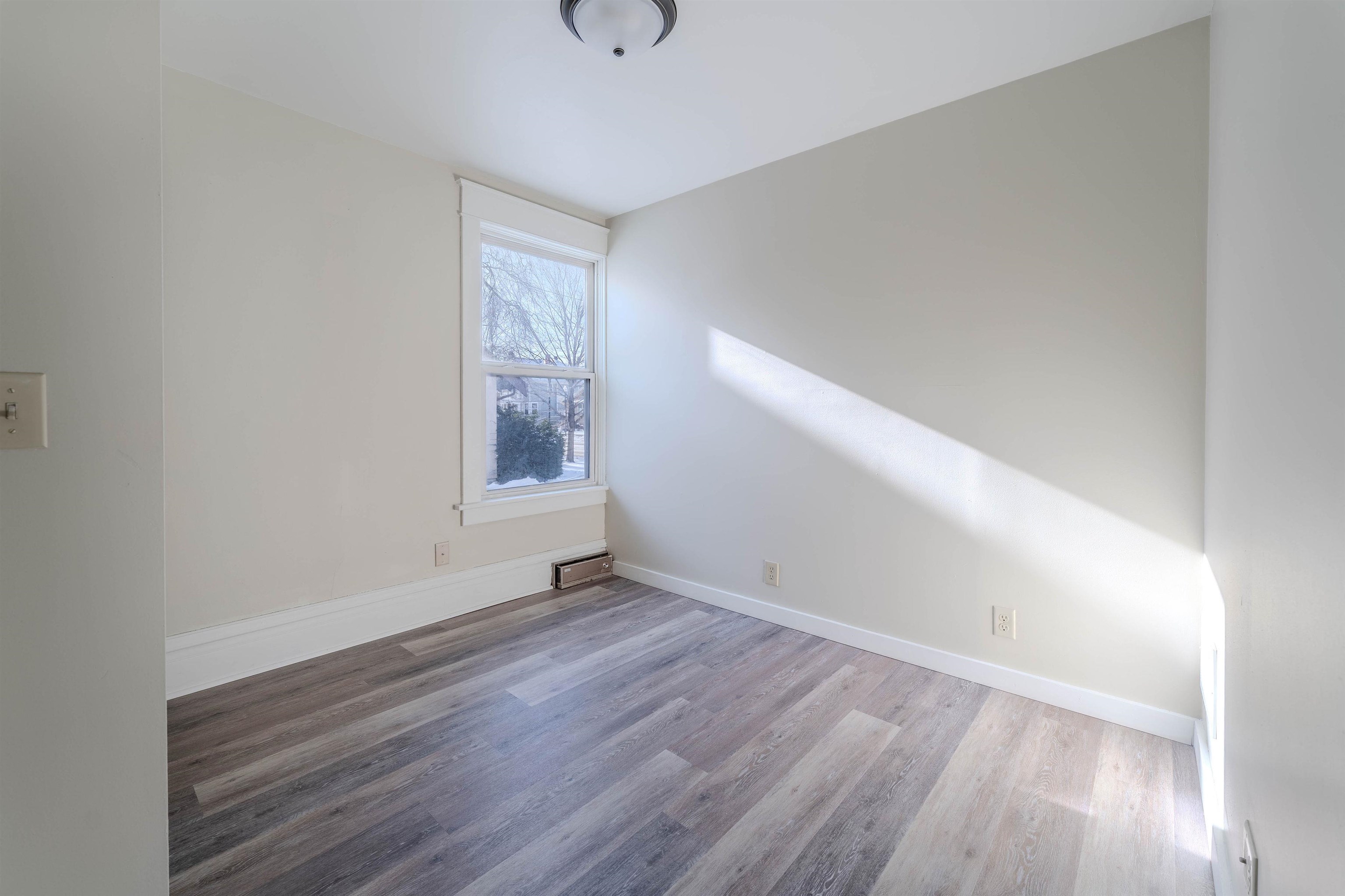 630 Jackson Street Oshkosh, WI 54901 - Photo 15 of 35