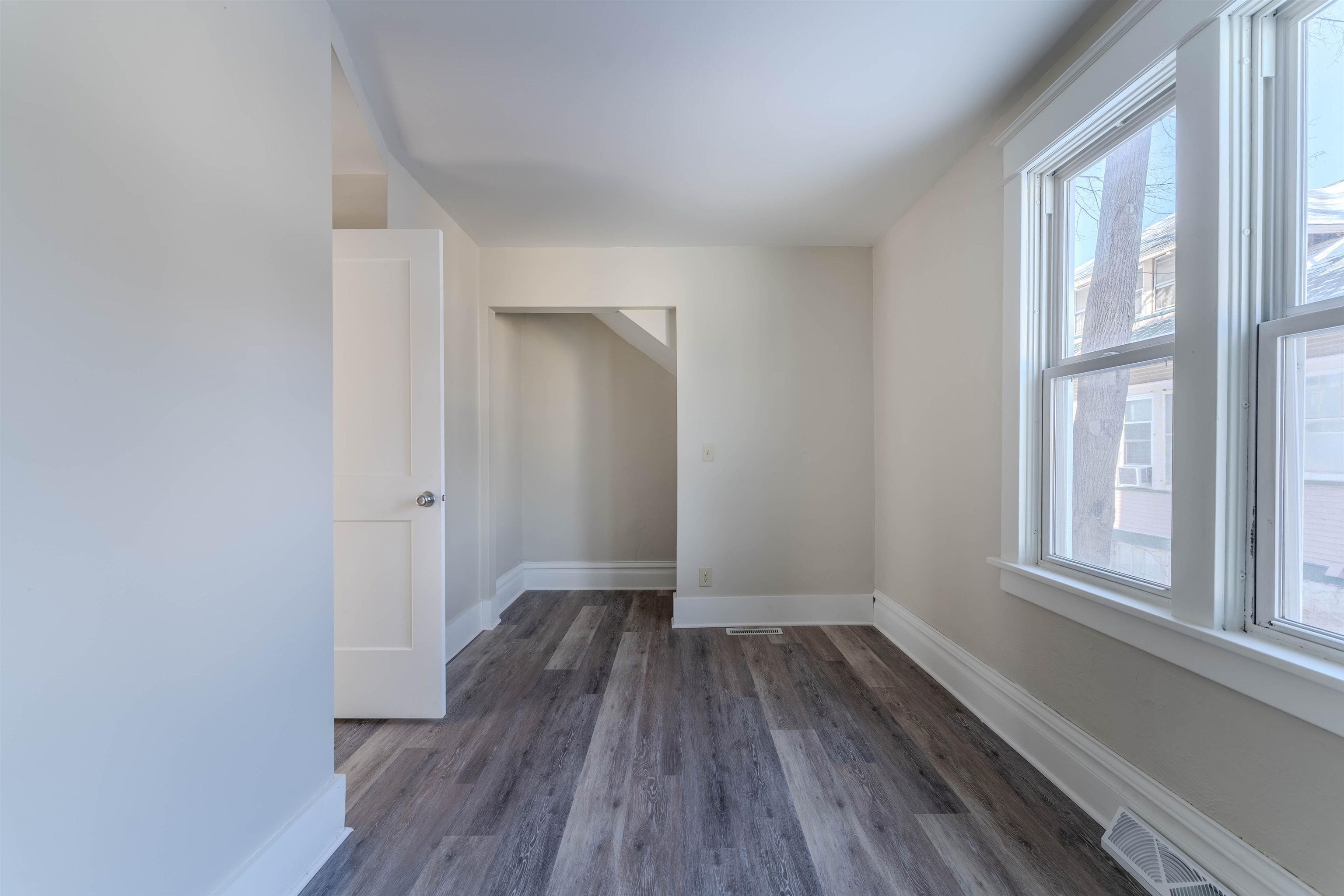 630 Jackson Street Oshkosh, WI 54901 - Photo 17 of 35