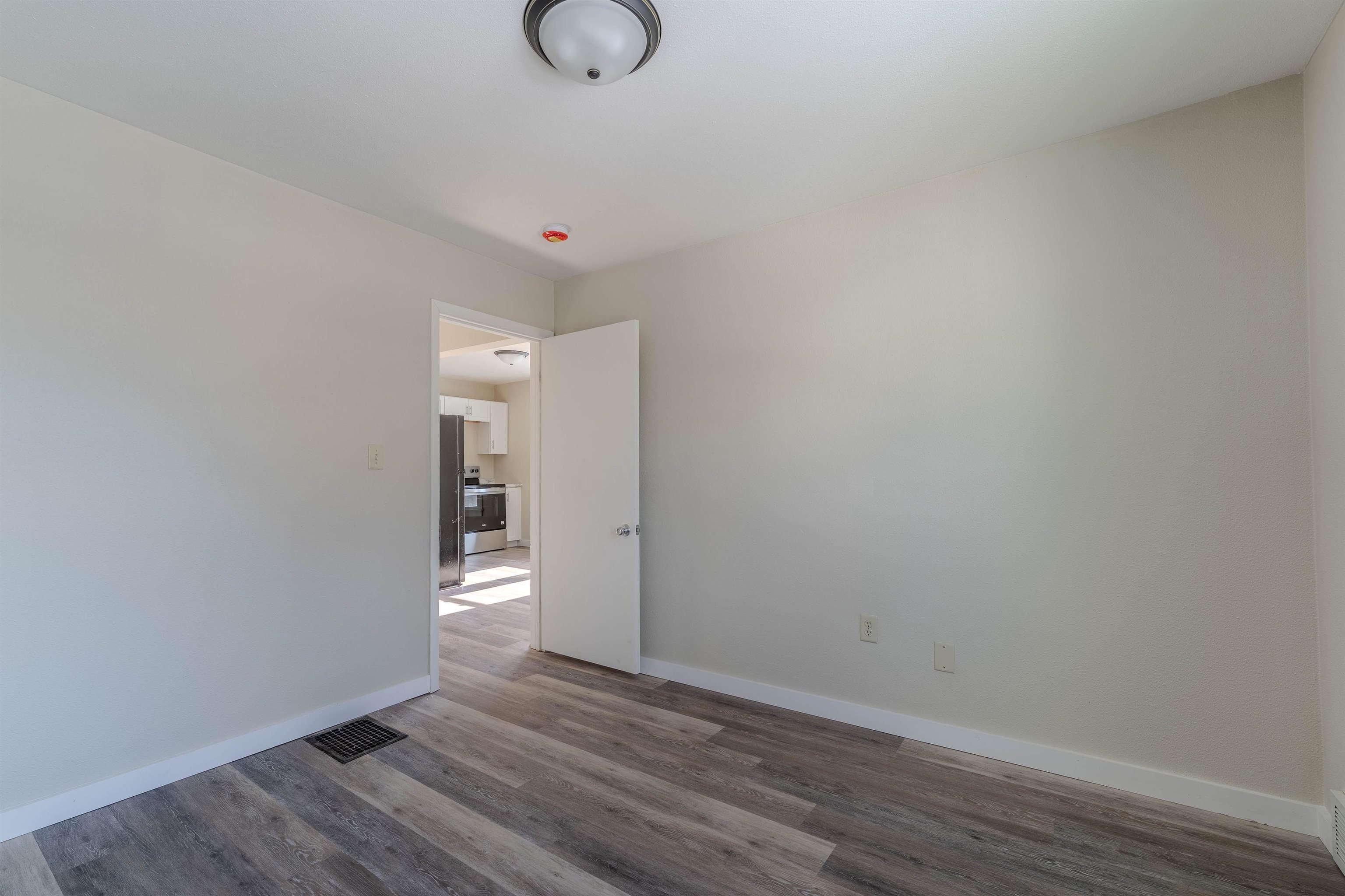 630 Jackson Street Oshkosh, WI 54901 - Photo 32 of 35