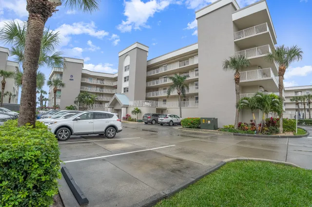 a car parked in front of a building