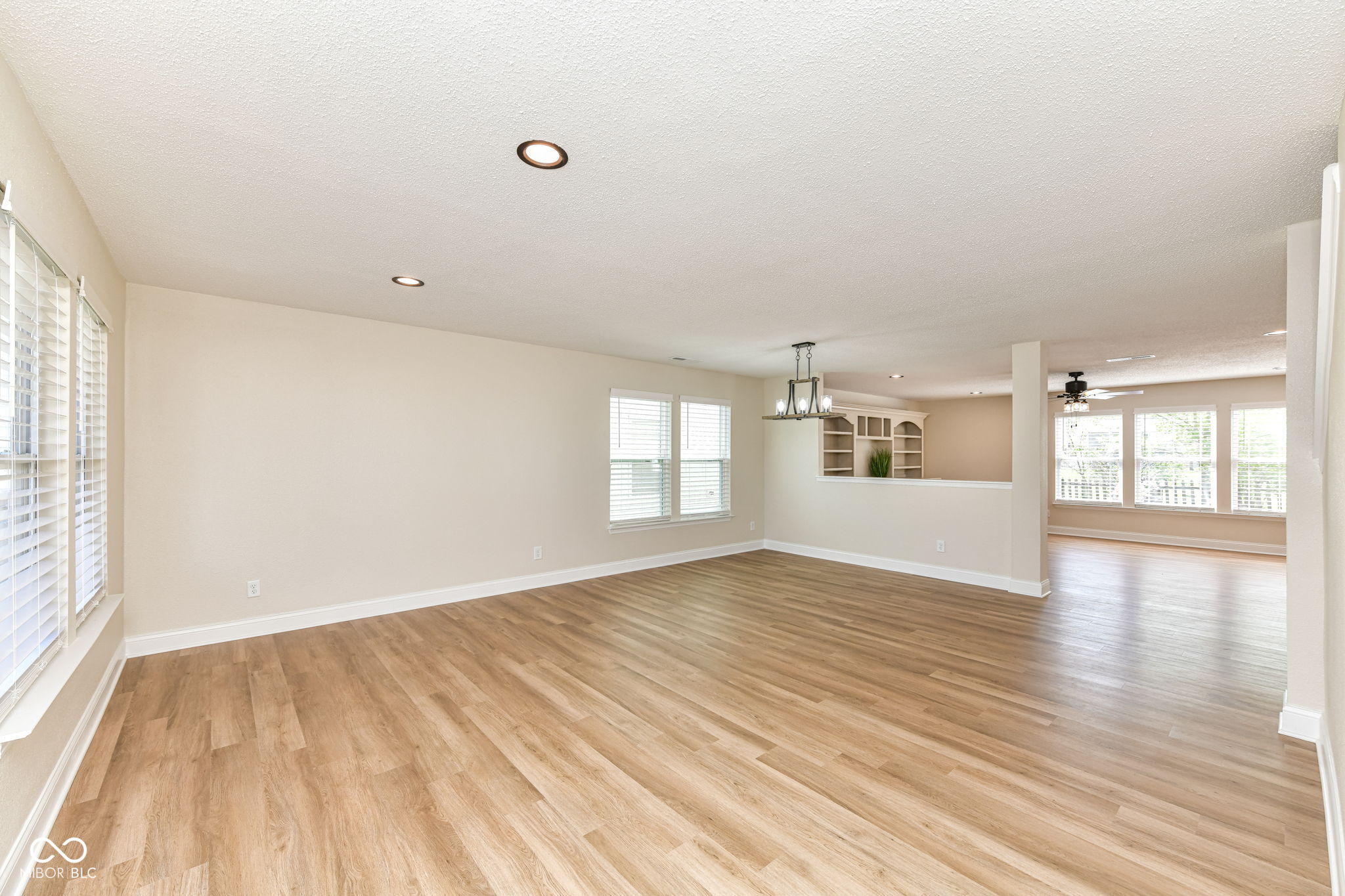 12809 Freedom Drive Fishers, IN 46037 - Photo 4 of 33