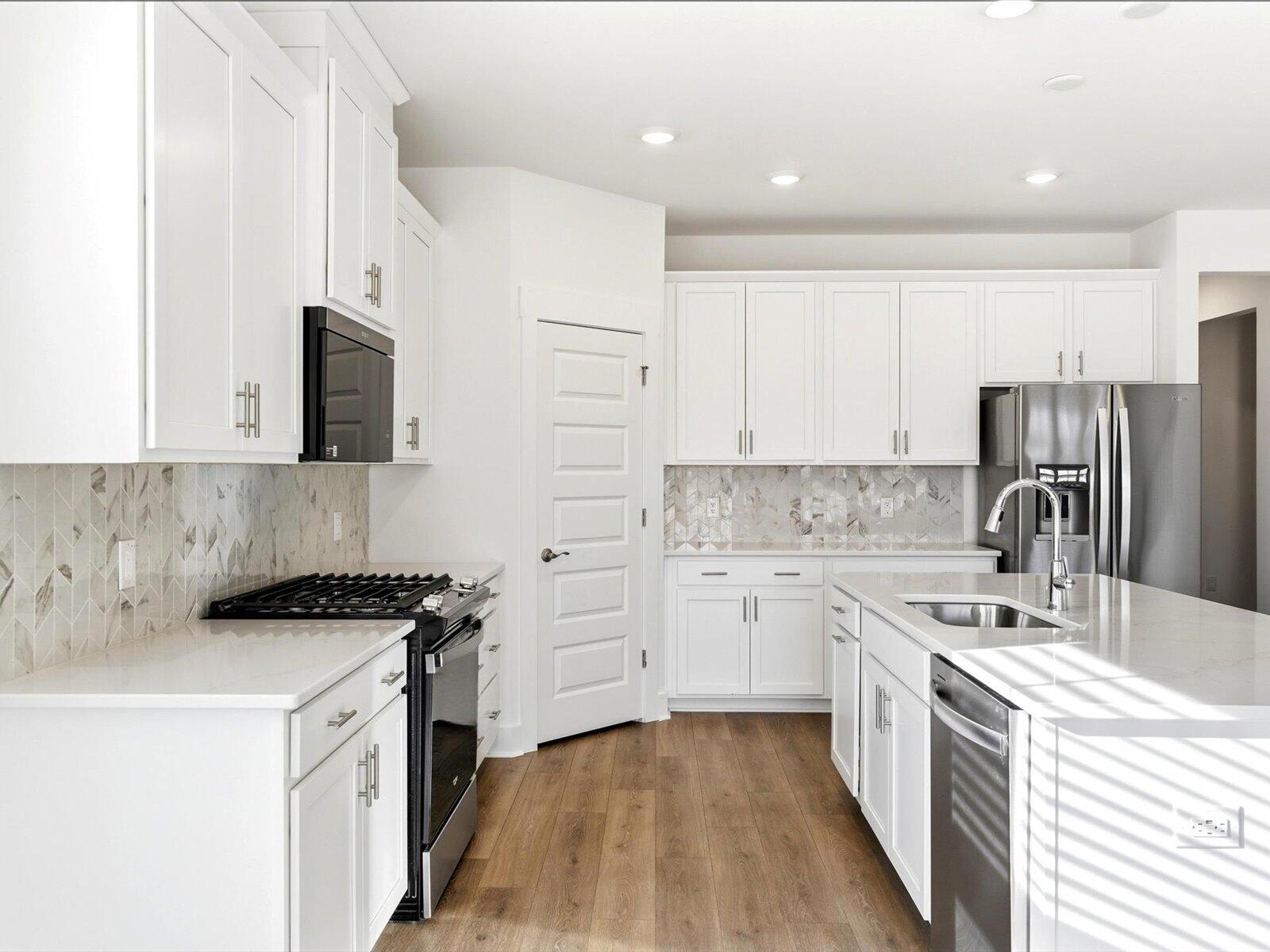 349 Calm Water Way Summerville, SC 29486 - Photo 17 of 67 28-27