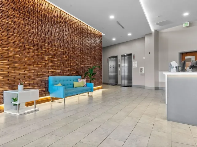 a view of livingroom with furniture