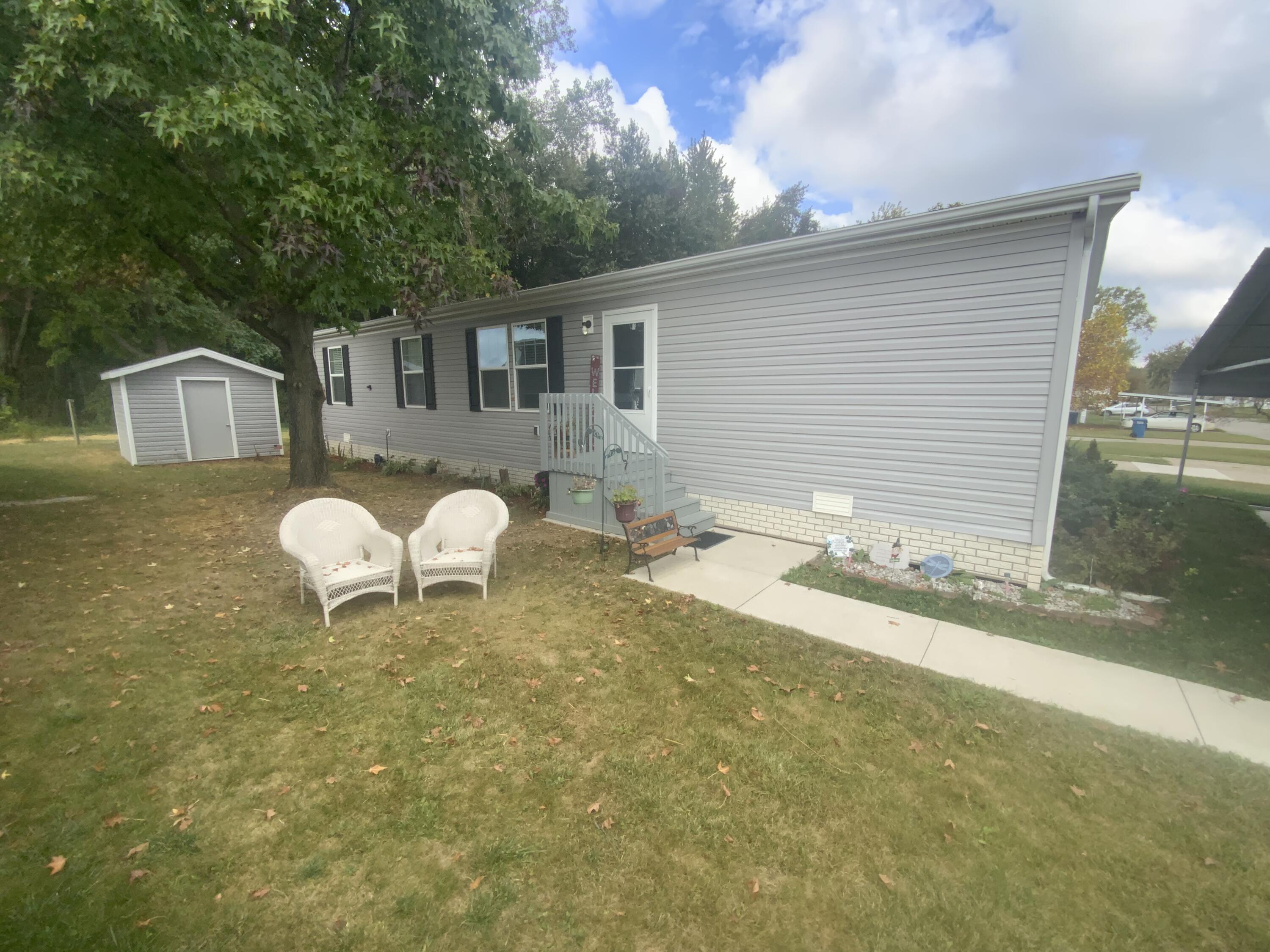 3884 Shoreham Drive Jackson, MI 49201 - Photo 4 of 18 IMG_1186