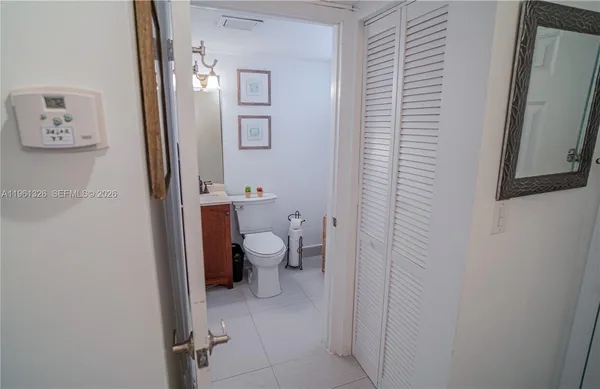 a bathroom with a toilet