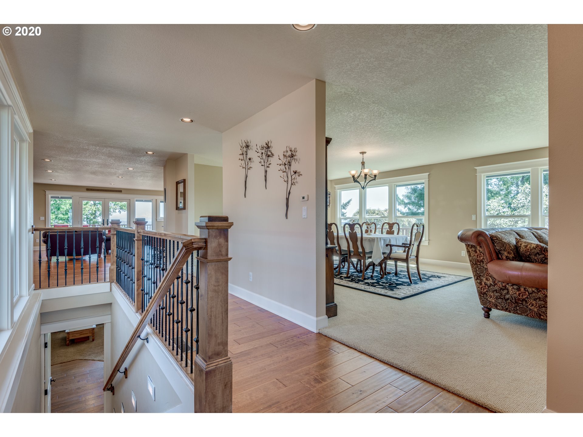 21540 Southwest Aebischer Road Sherwood, OR 97140 - Photo 3 of 32 Entrance/Foyer