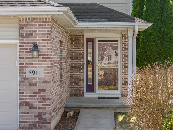 $449,000 | 5911 East Open Meadow, McFarland, WI 53558