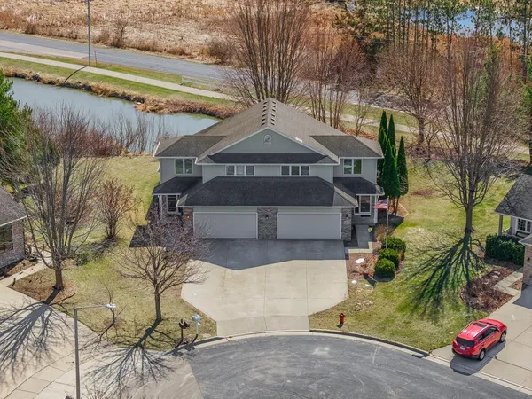 $449,000 | 5911 East Open Meadow, McFarland, WI 53558