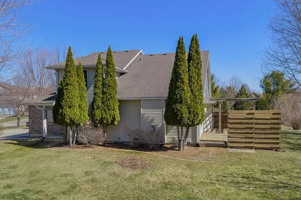 $449,000 | 5911 East Open Meadow, McFarland, WI 53558