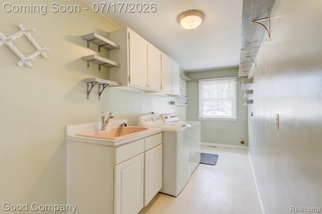 53625 Shelby Road Utica, MI 48316 - Photo 18 of 67 Gallery Image 18