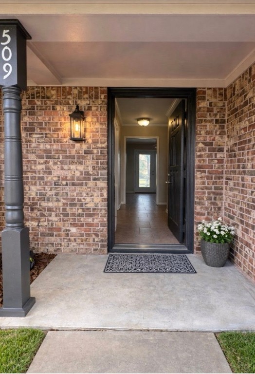509 Light Street Anahuac, TX 77514 - Photo 2 of 19
