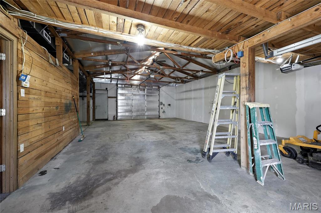 10443 Airport Road Mineral Point, MO 63660 - Photo 31 of 47