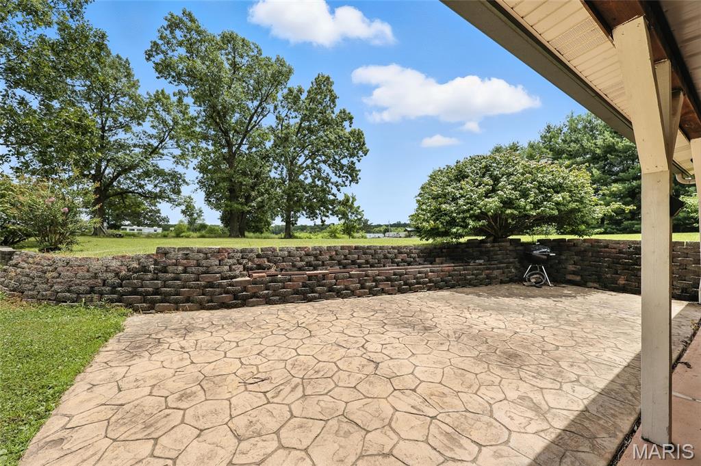 10443 Airport Road Mineral Point, MO 63660 - Photo 5 of 47