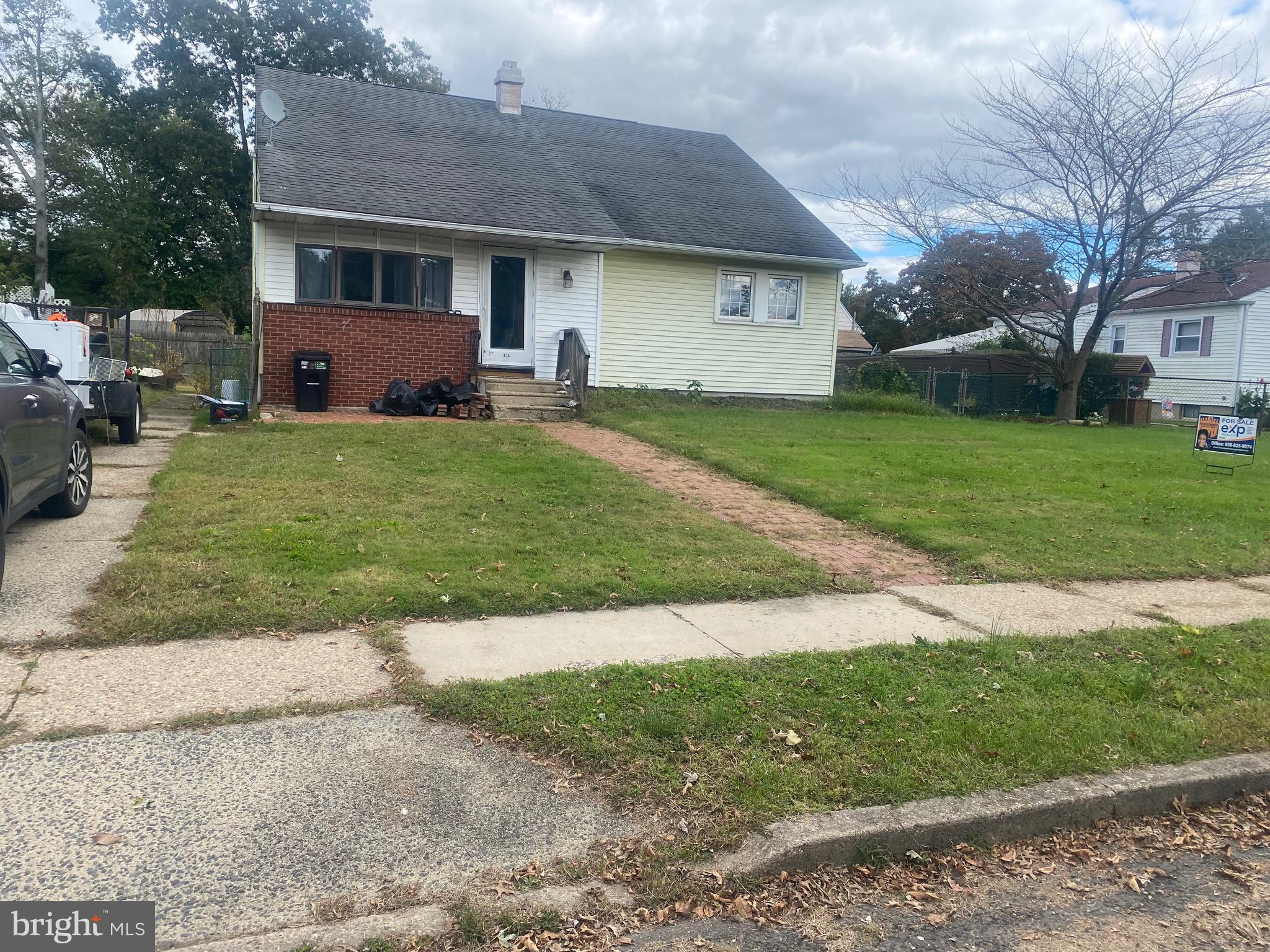 236 Larchmont Drive Delanco, NJ 08075 - Photo 1 of 1 a front view of house with yard and green space