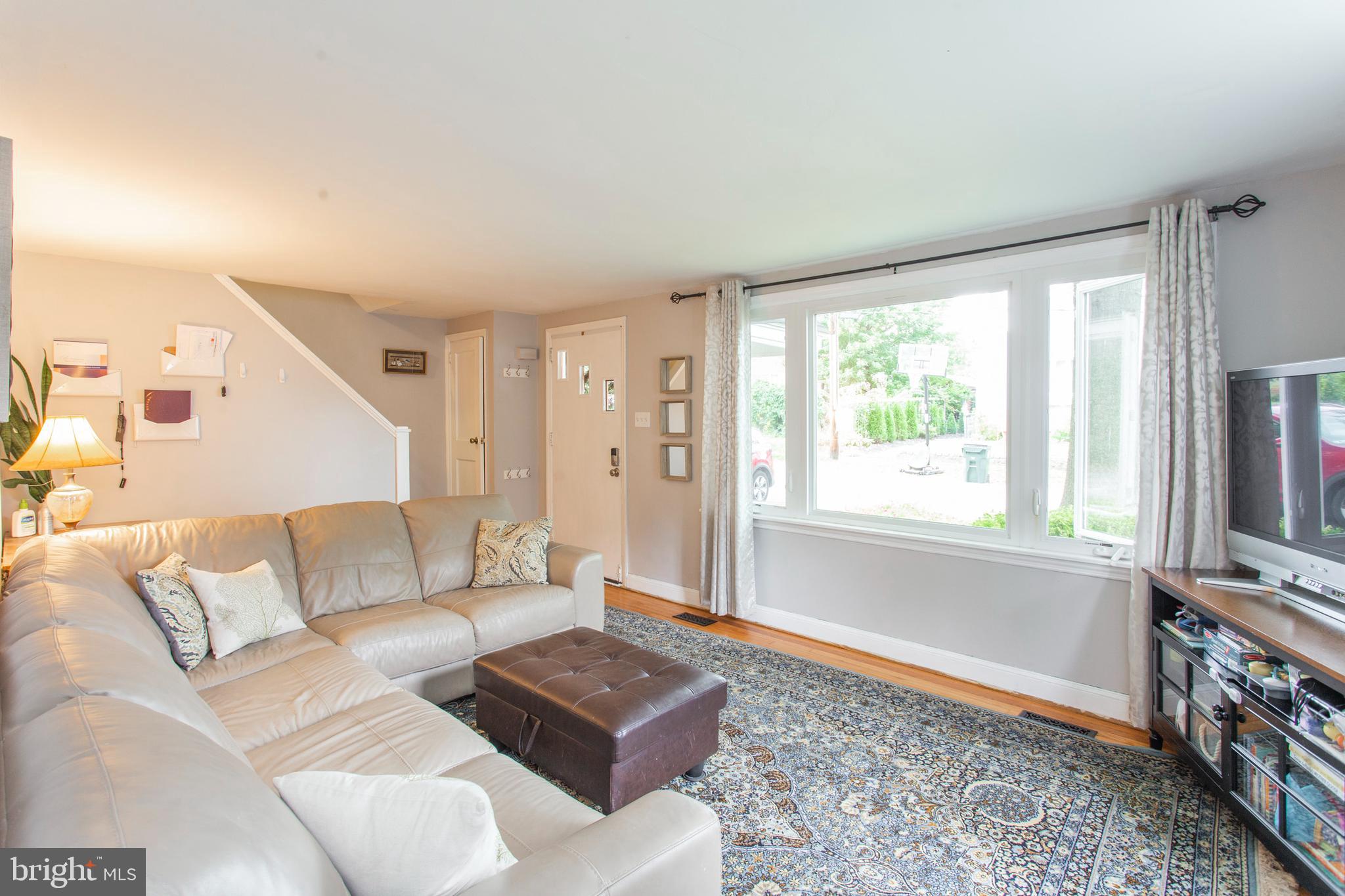 120 Maple Road Wallingford, PA 19086 - Photo 3 of 22