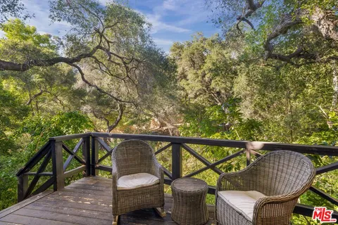 $1,598,000 | 21714 Encina Road, Topanga, CA 90290