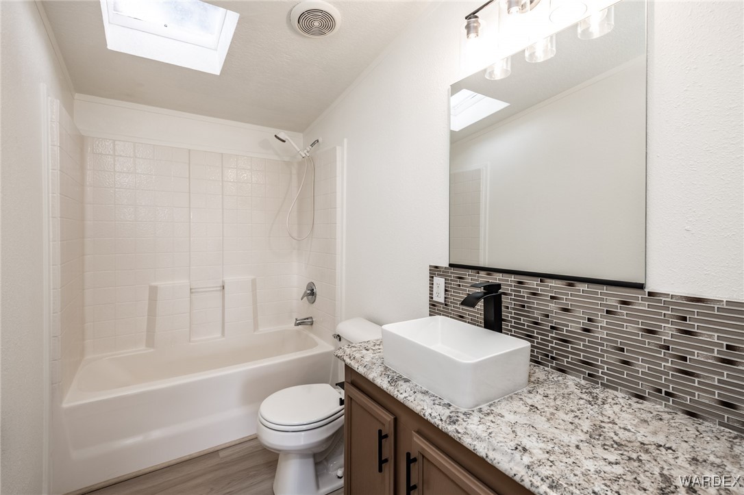 4040 North Stardust Road Kingman, AZ 86409 - Photo 8 of 36 Bathroom