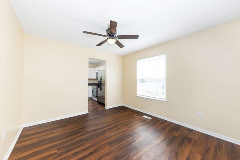 2054 Trafalger Court Romeoville, IL 60446 - Photo 13 of 26