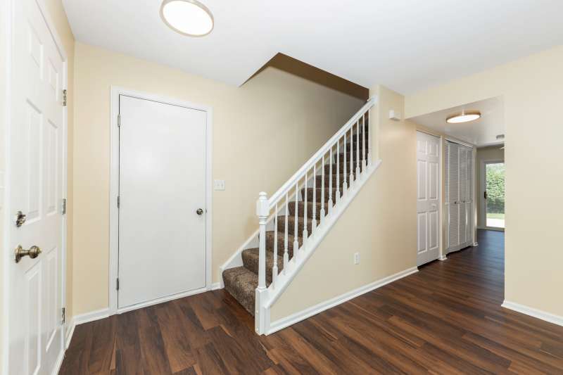 2054 Trafalger Court Romeoville, IL 60446 - Photo 2 of 26