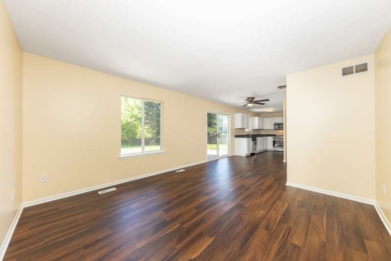 2054 Trafalger Court Romeoville, IL 60446 - Photo 8 of 26