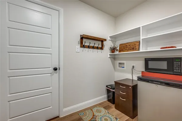 $305,000 | 100 Walnut Street, Whitesboro, TX 76273