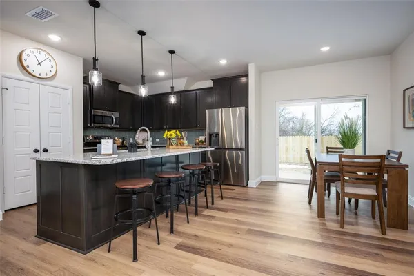 $305,000 | 100 Walnut Street, Whitesboro, TX 76273