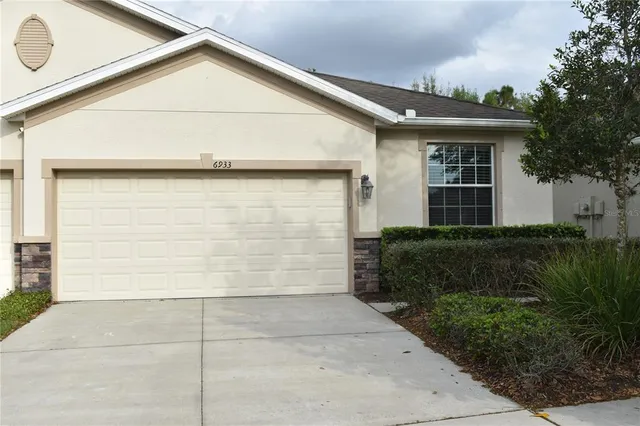 $2,200 | 6933 Surrey Hill Place, Apollo Beach, FL 33572