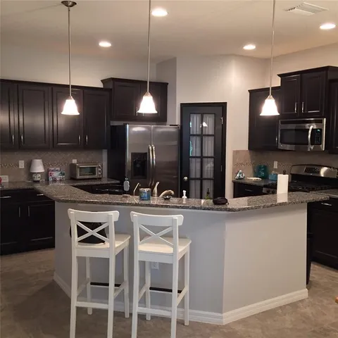 $2,200 | 6933 Surrey Hill Place, Apollo Beach, FL 33572