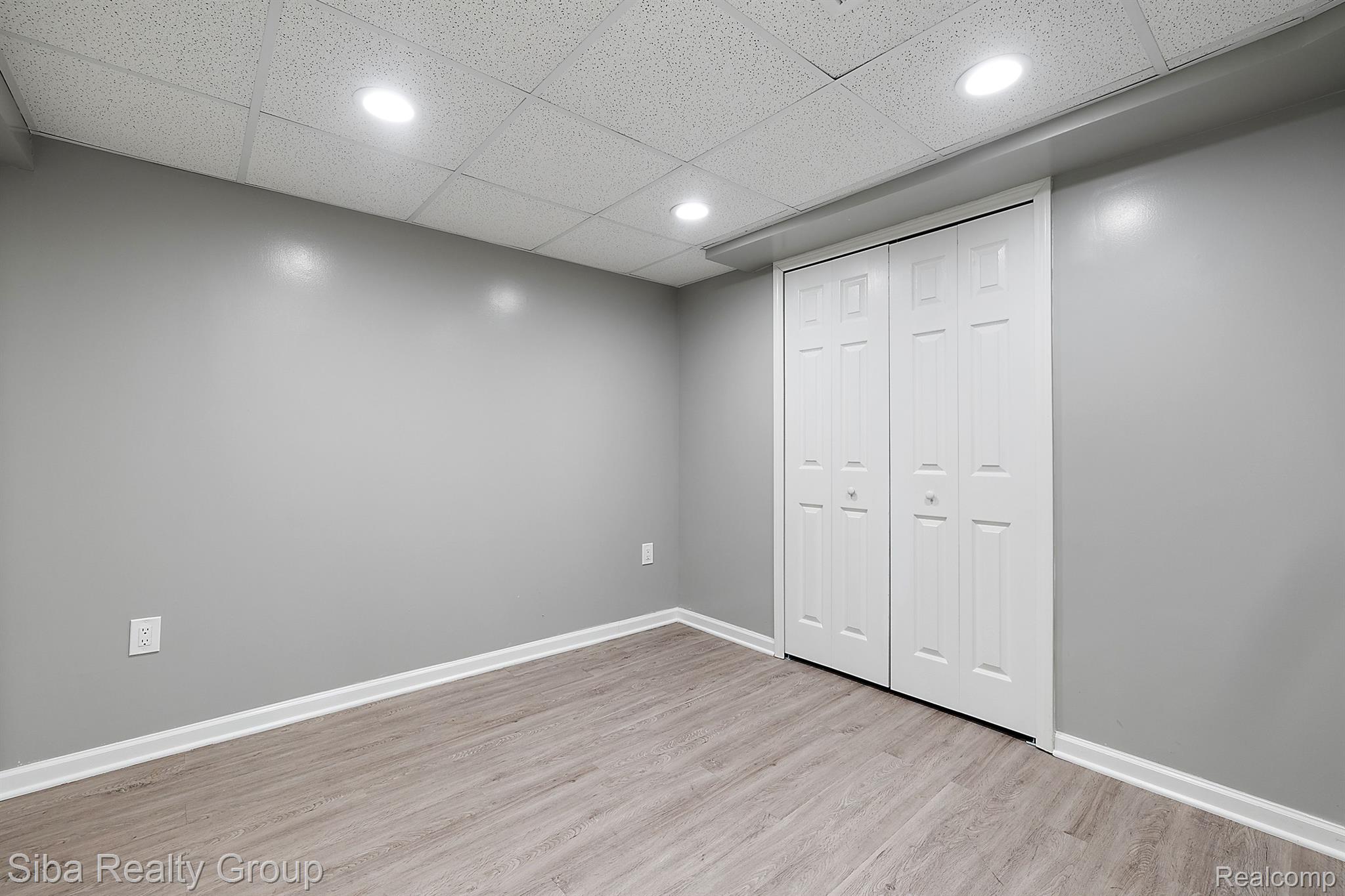 1602 Hillside Lane Rochester, MI 48307 - Photo 60 of 63 Gallery Image 60