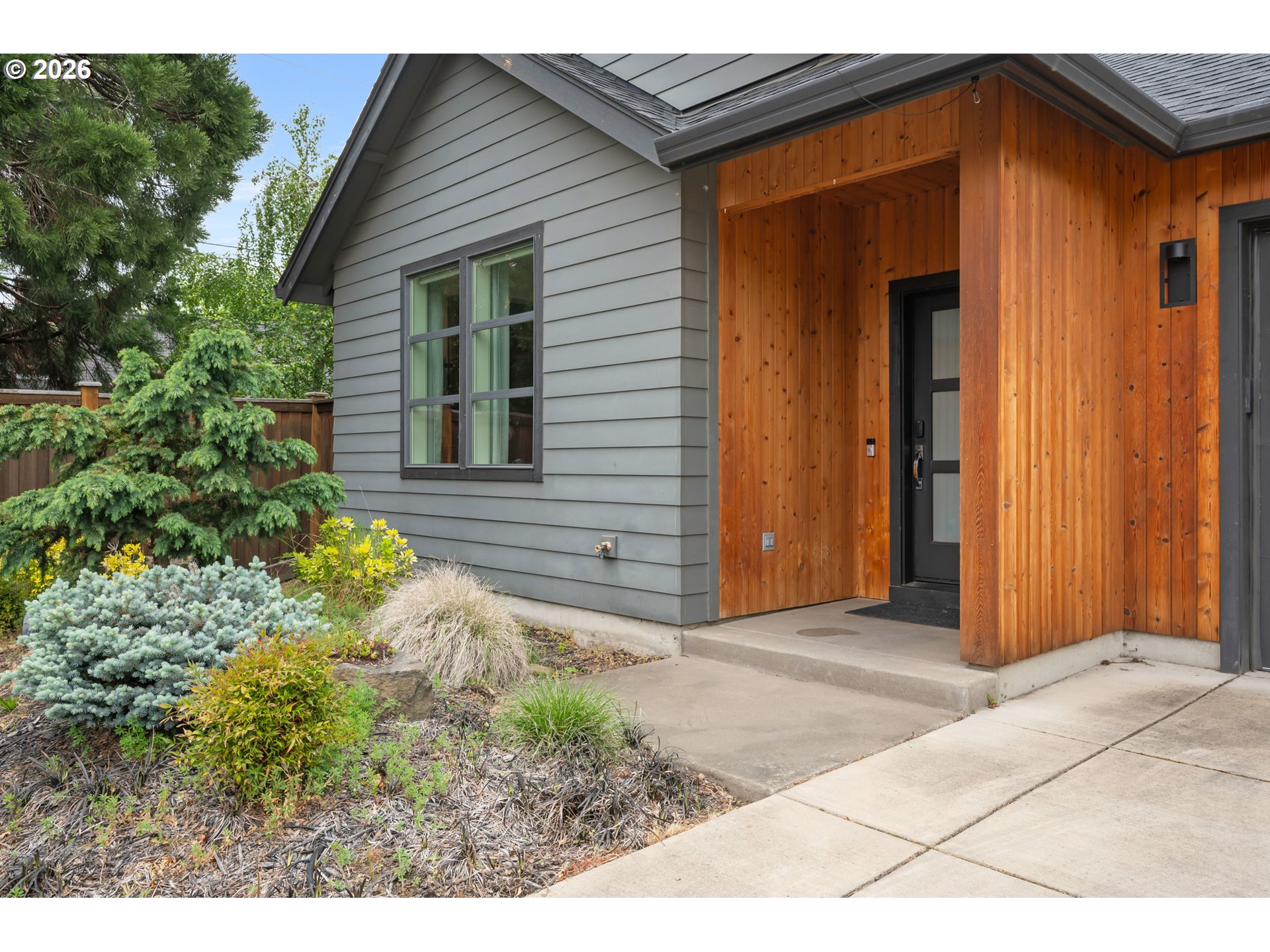 2845 Harlow Road Eugene, OR 97401 - Photo 4 of 43