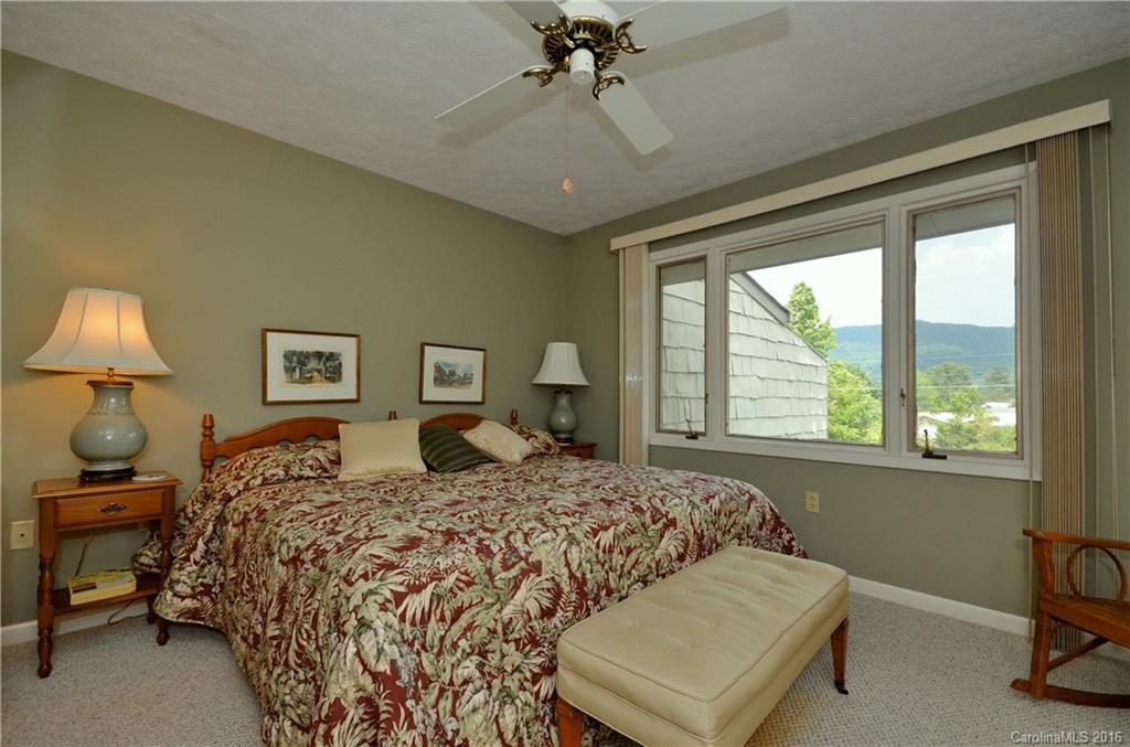 74 Ninevah Road, Unit 74 Waynesville, NC 28786 - Photo 5 of 12 Gallery Image 5