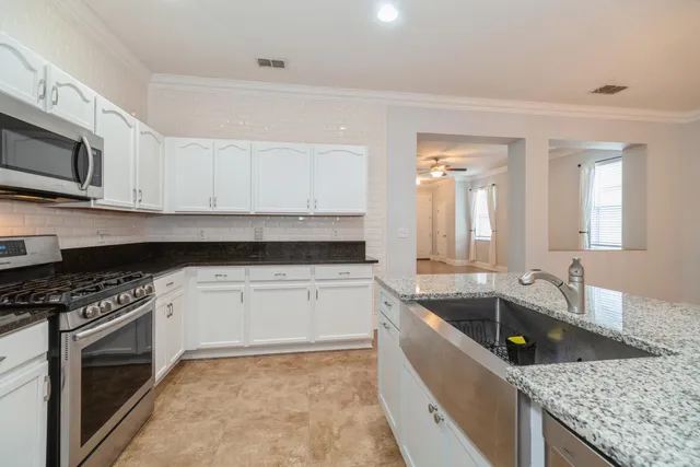 $2,650 | 7865 15th Lane, Vero Beach, FL 32966