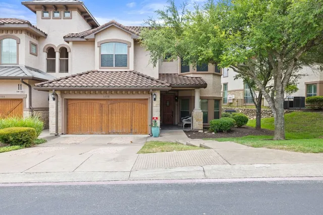 $700,000 | 7800 Southwest Parkway, Unit 1112, Austin, TX 78735