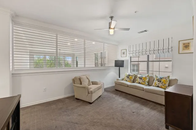 $700,000 | 7800 Southwest Parkway, Unit 1112, Austin, TX 78735