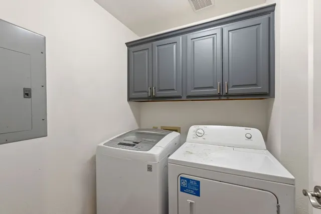 $700,000 | 7800 Southwest Parkway, Unit 1112, Austin, TX 78735