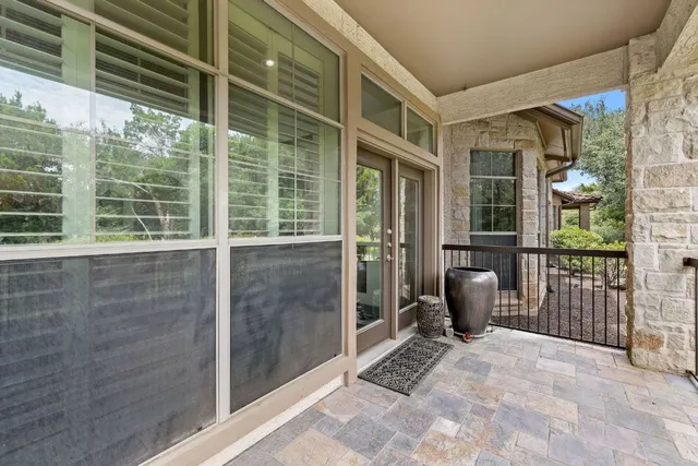 $700,000 | 7800 Southwest Parkway, Unit 1112, Austin, TX 78735