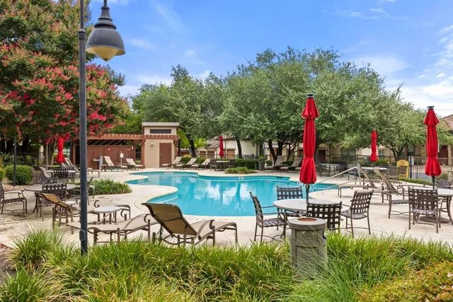 $700,000 | 7800 Southwest Parkway, Unit 1112, Austin, TX 78735