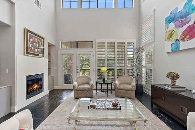 $700,000 | 7800 Southwest Parkway, Unit 1112, Austin, TX 78735