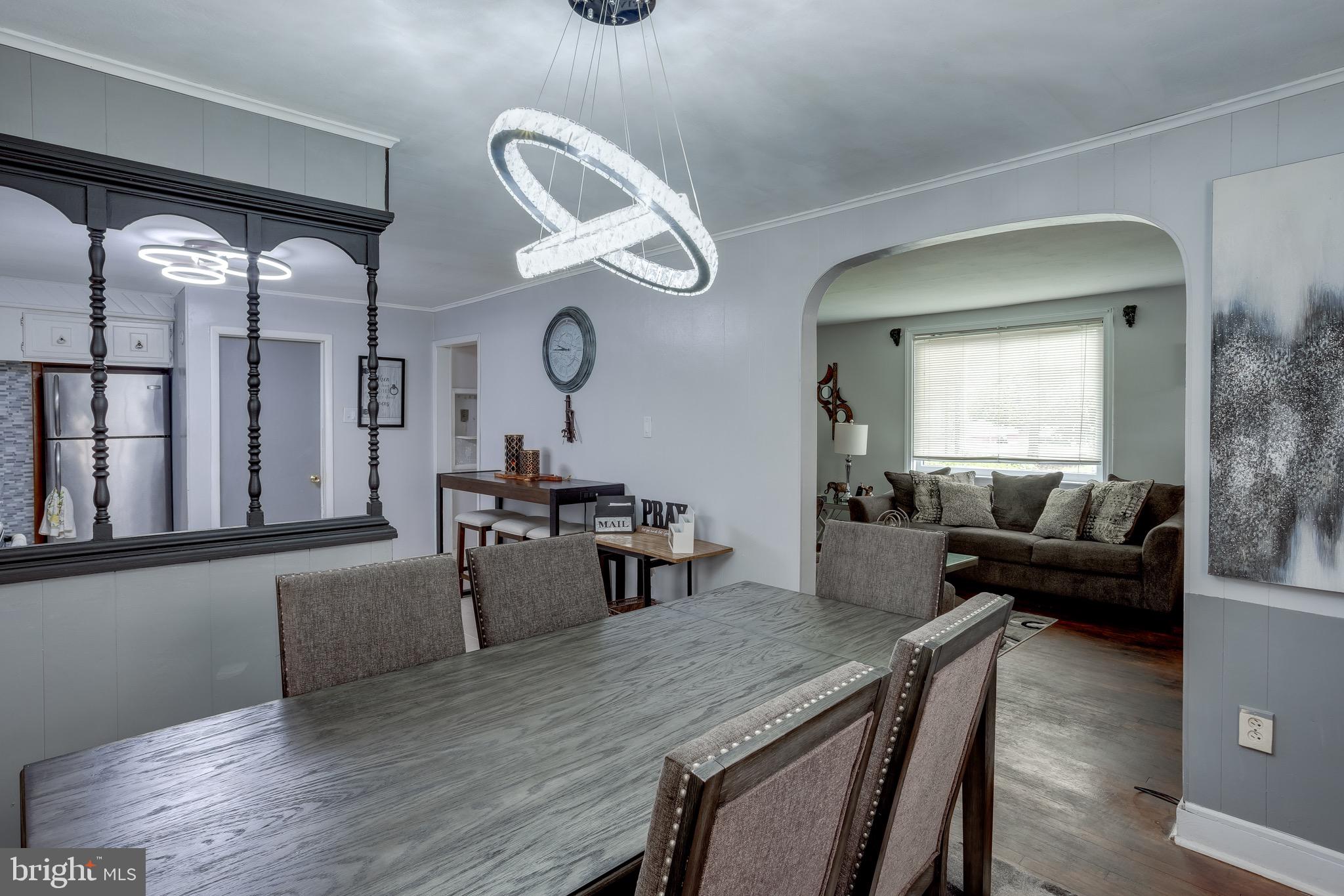 121 Tuttle Avenue Hamilton, NJ 08629 - Photo 11 of 27 Dining Room