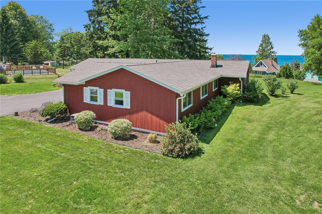 536 Lake Road Webster, NY 14580 - Photo 34 of 45
