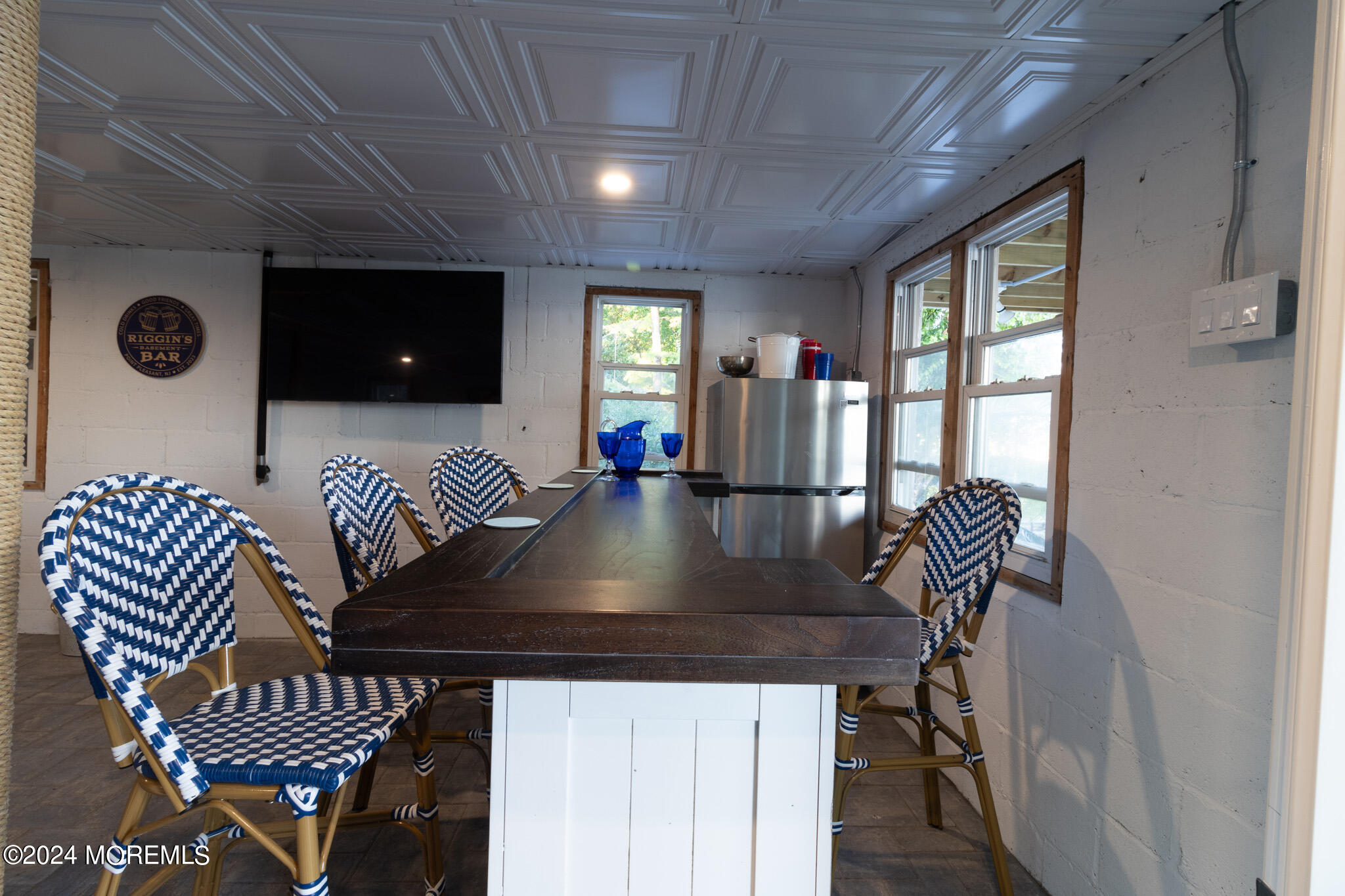 565 Princeton Avenue Brick, NJ 08724 - Photo 57 of 66 a view of a livingroom with furniture and window