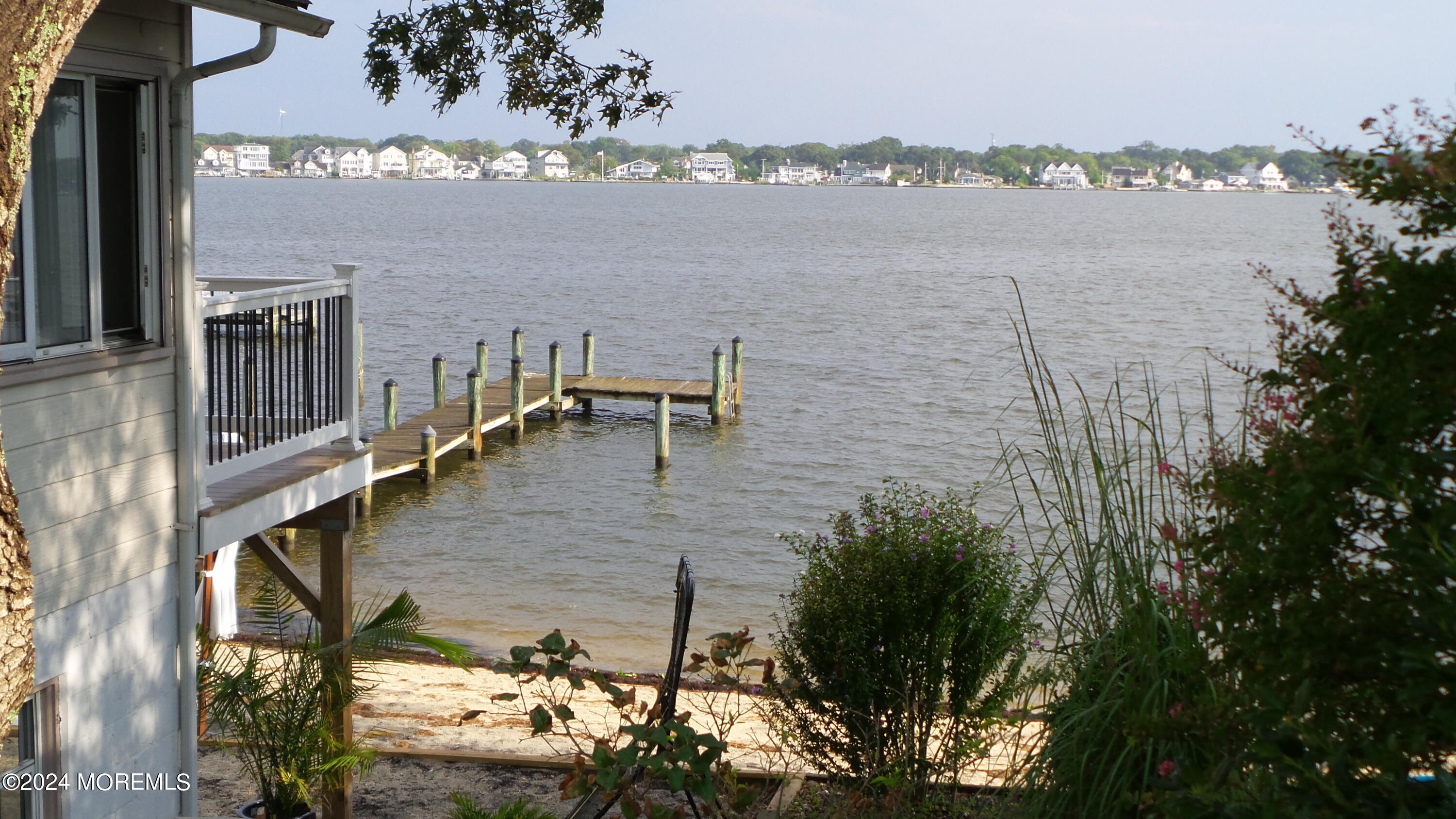 565 Princeton Avenue Brick, NJ 08724 - Photo 64 of 66 a view of a terrace with chairs
