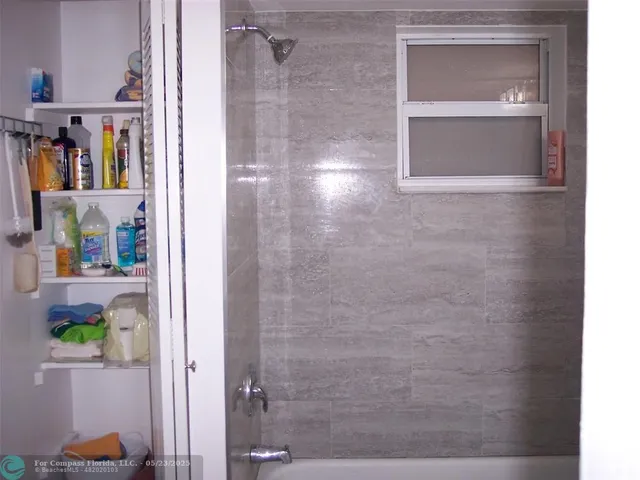 $179,000 | 600 Northeast 2nd Street, Unit 208, Dania Beach, FL 33004