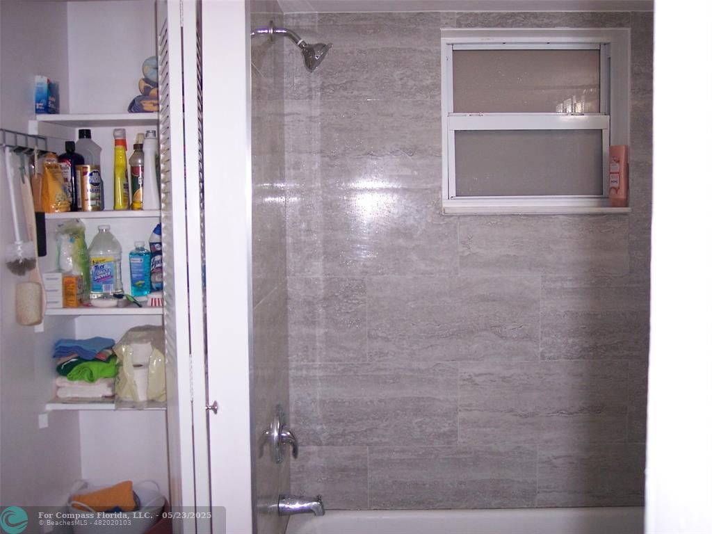 600 Northeast 2nd Street, Unit 208 Dania Beach, FL 33004 - Photo 8 of 29