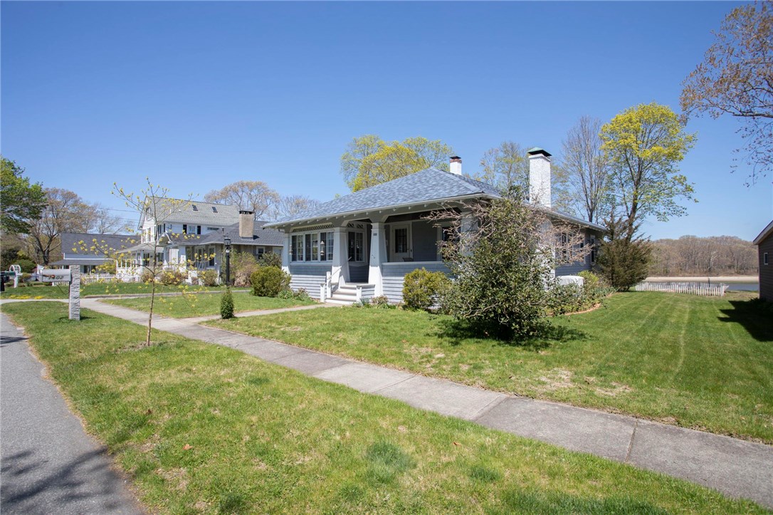 1102 Buttonwoods Avenue Warwick, RI 02886 - Photo 12 of 40