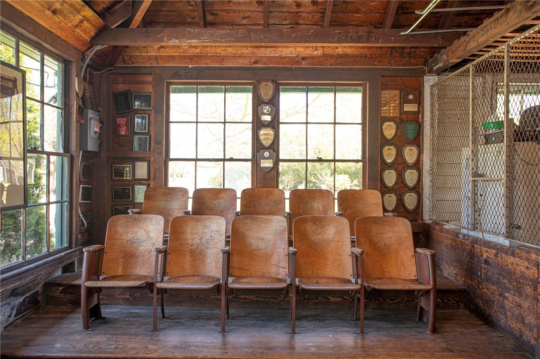 1102 Buttonwoods Avenue Warwick, RI 02886 - Photo 35 of 40