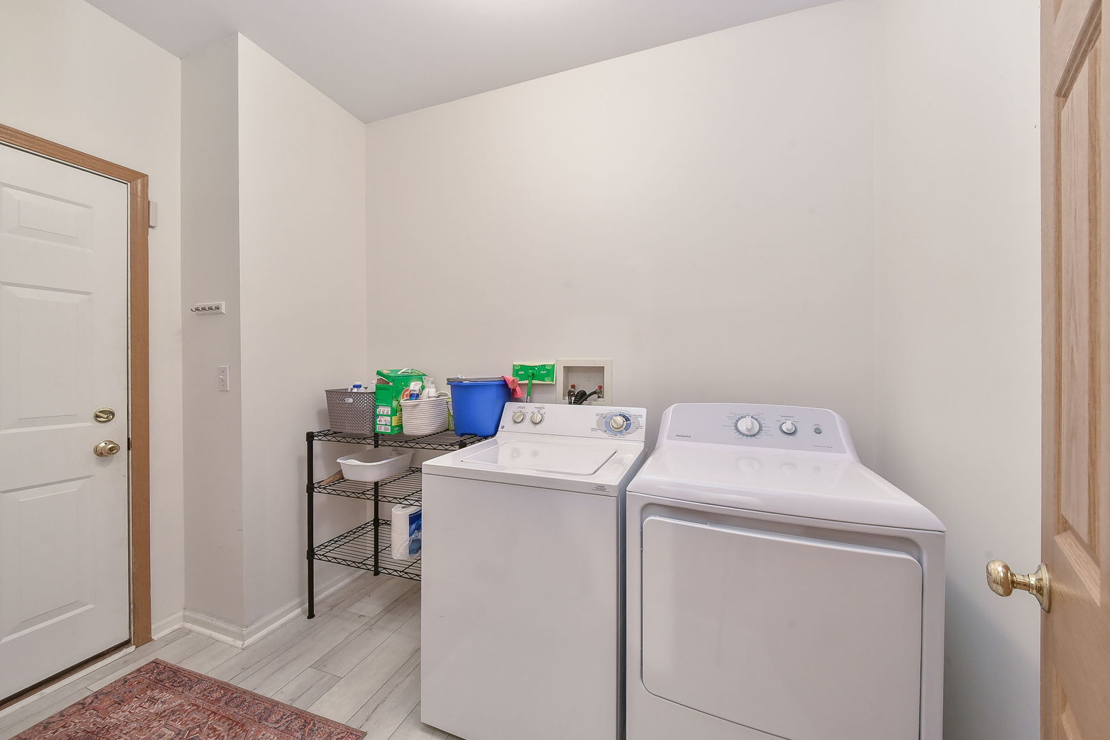 247 Grand Ridge Road St. Charles, IL 60175 - Photo 8 of 17 a utility room with dryer and washer